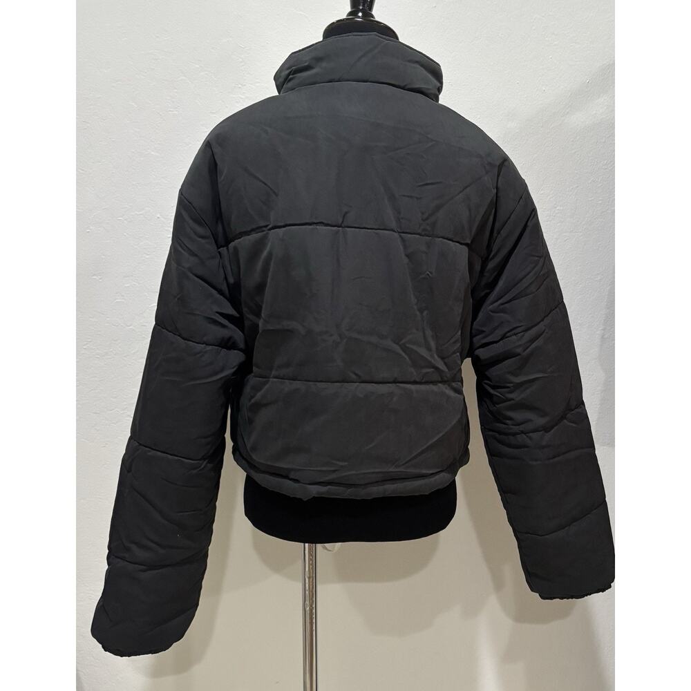 Pretty Little Thing Womens Cropped Puffer Jacket Peach Skin Black Size 6 - Picture 4 of 7